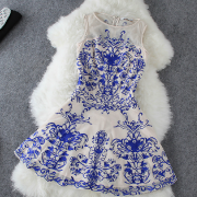 The New 2015 Blue And White Porcelain Sleeveless Dress Lace Embroidery